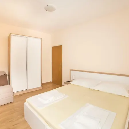 Apartment Cvita Gradac (Split-Dalmatia) Exterior photo